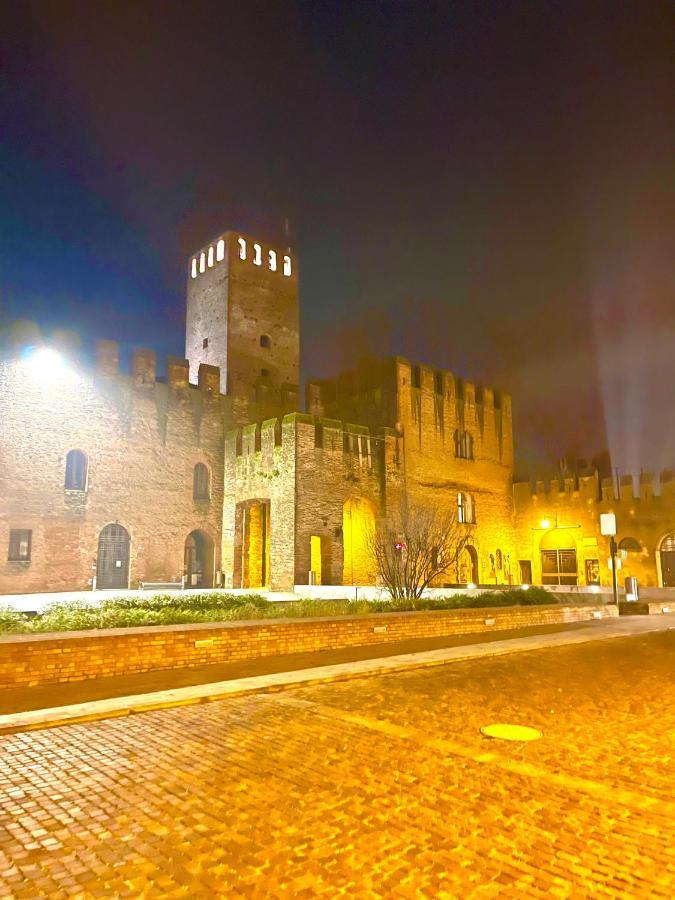 Ca' Del Sole - Attico Panoramico In Centro Storico Apartment Montagnana  Exterior foto